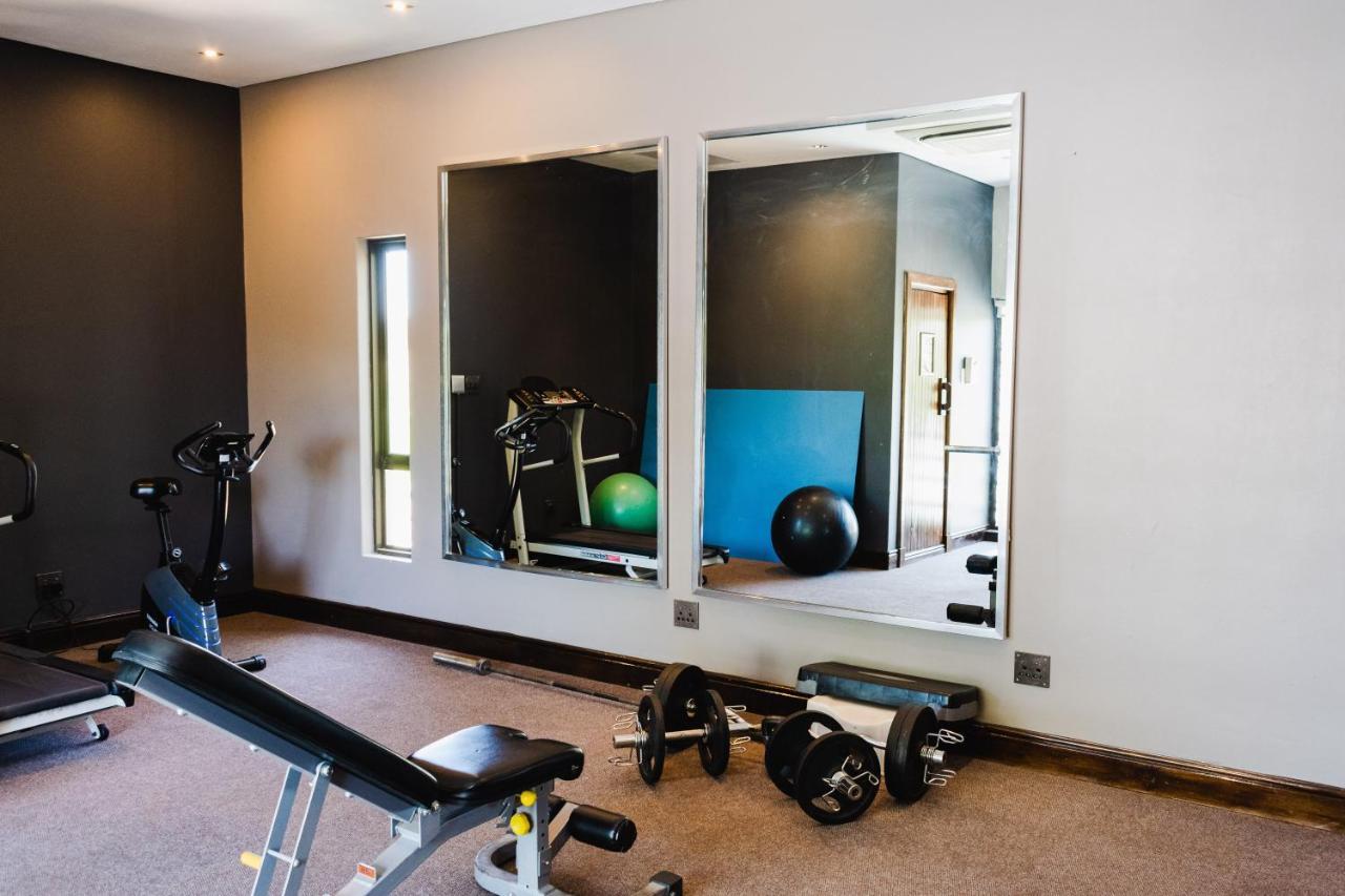 Tredenham Boutique Hotel Bloemfontein Exterior foto Gym mirrors