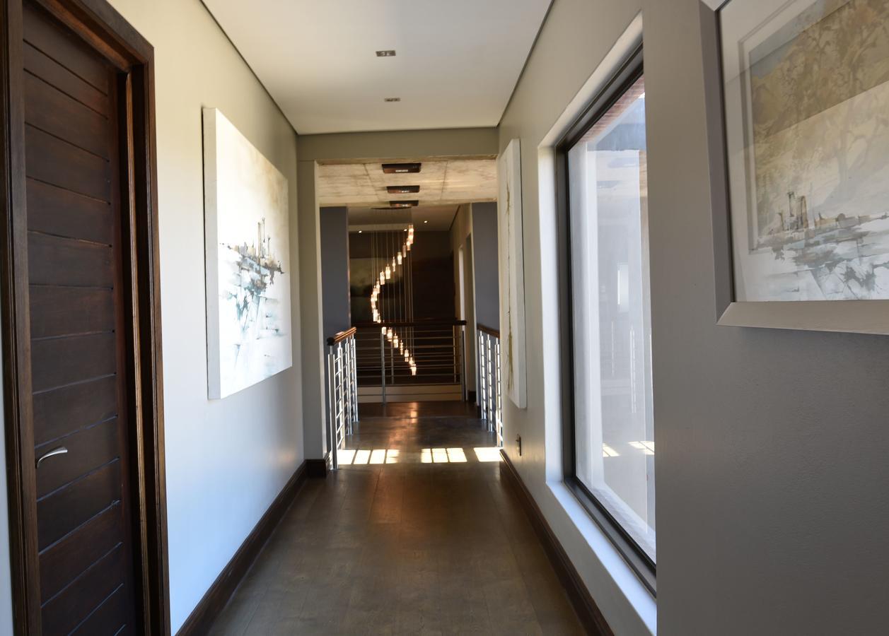 Tredenham Boutique Hotel Bloemfontein Exterior foto Interior of the hotel